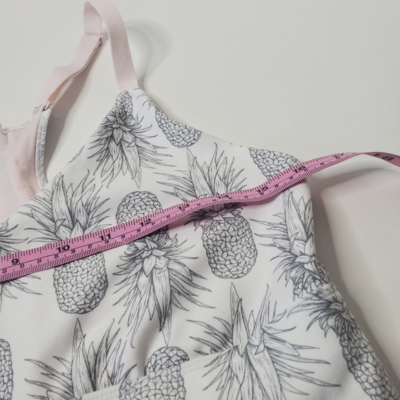 Wildfox Sweat XL Sketchy Pineapple Top Athletic Racerback - Picture 6 of 7